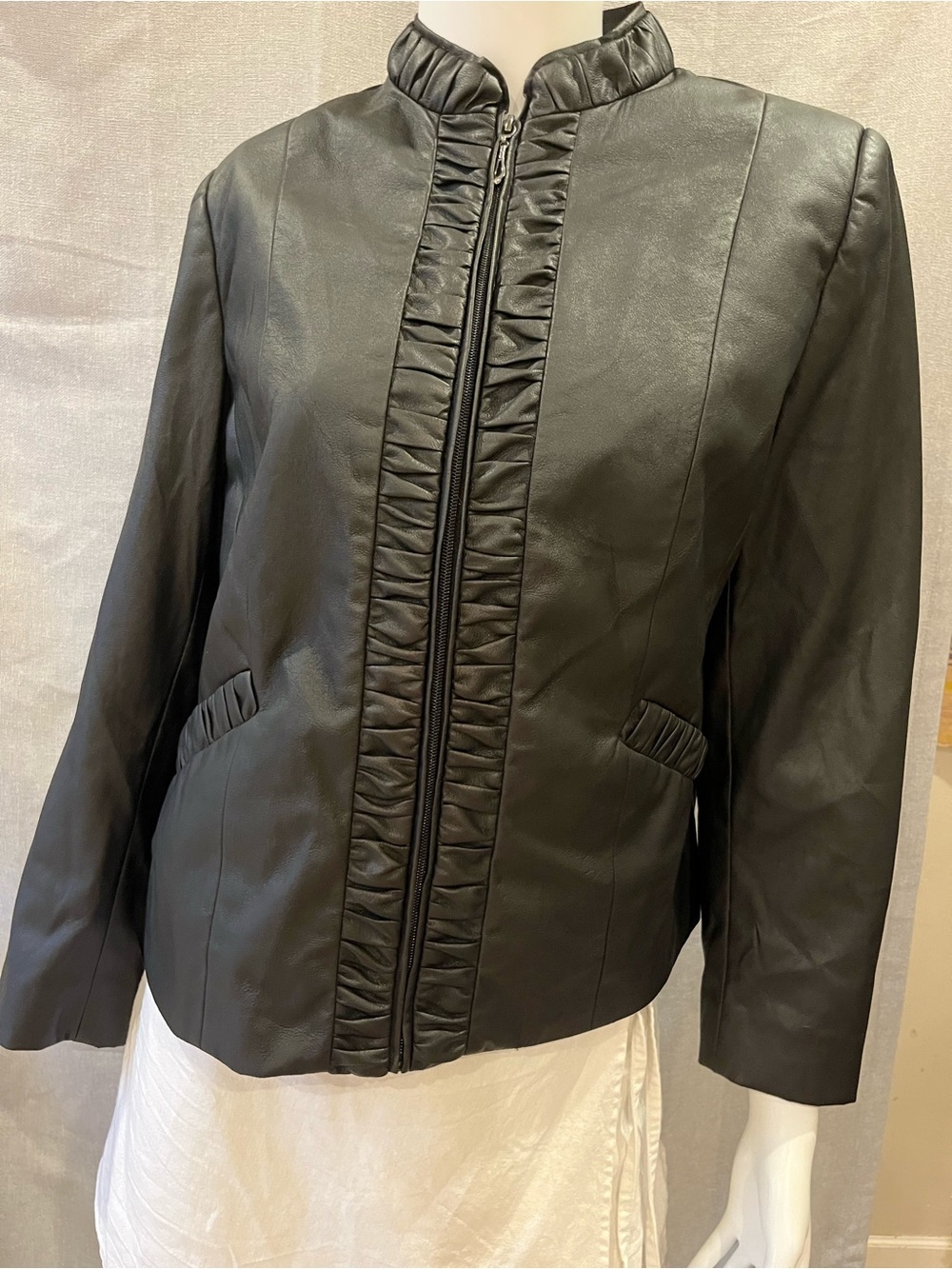 TanJay Vegan Leather Ruffle-Trim Zip Blazer/Jacket 10P